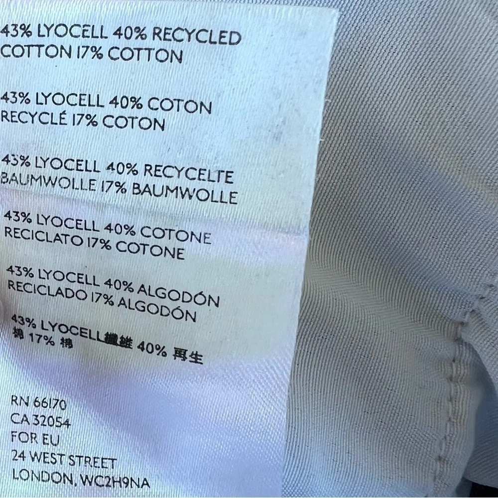 Free People We The Free Good Times Distressed Relaxed Jeans Size 26 Frayed Hem